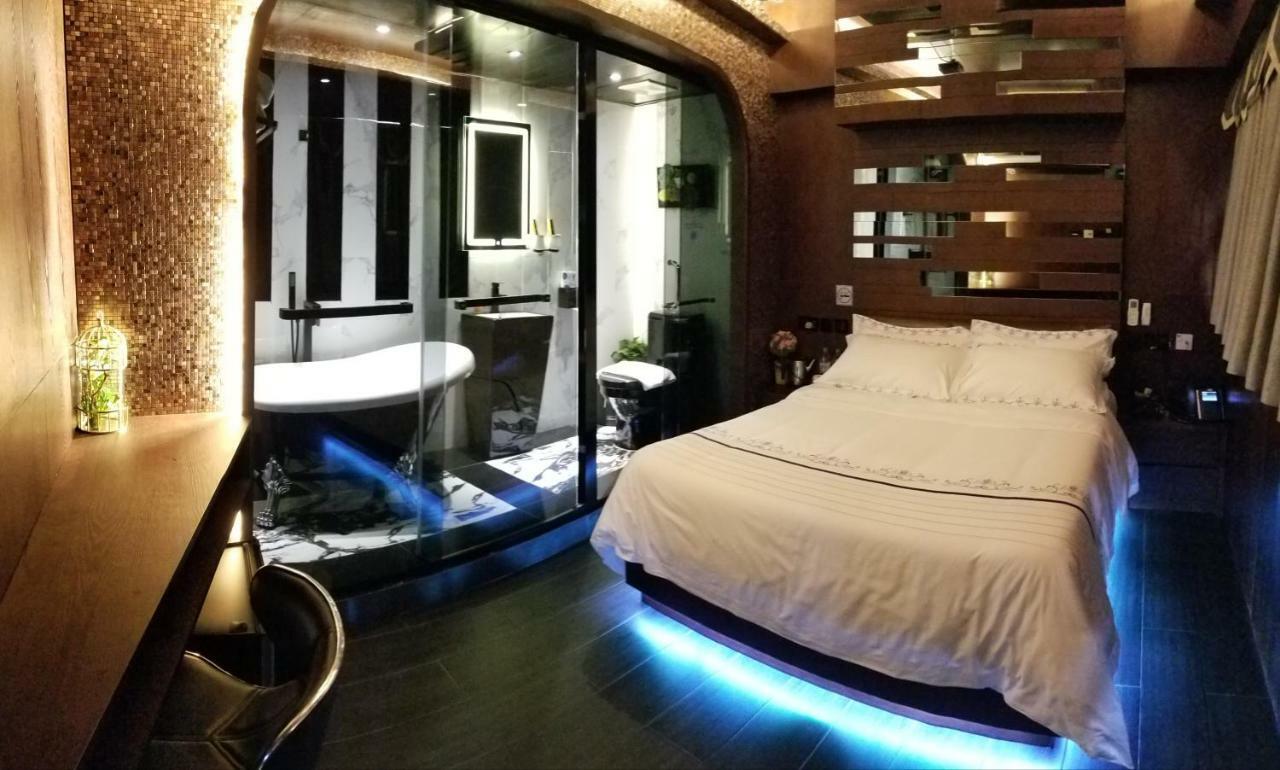 Star City Hotel Гонконг Екстер'єр фото
